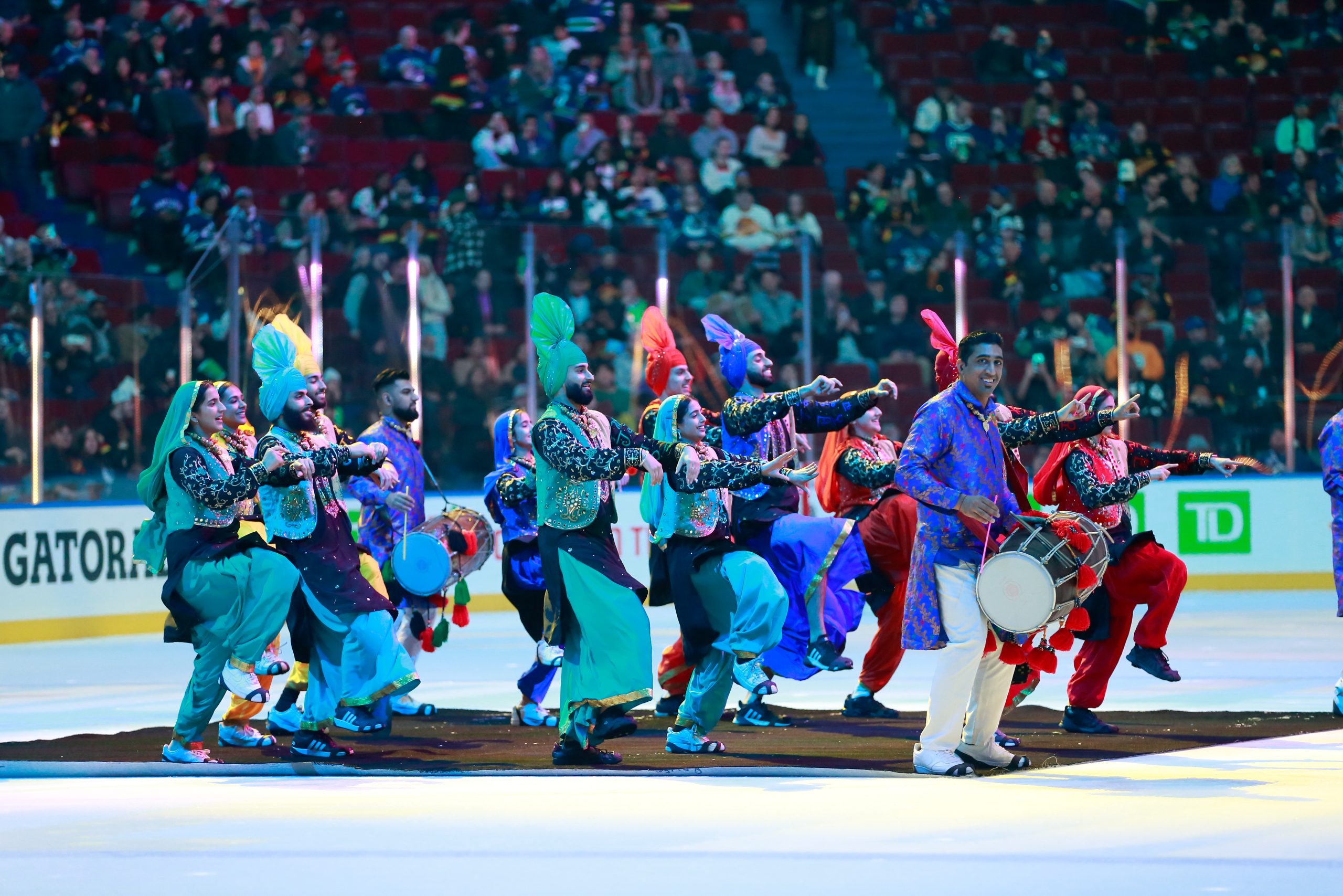 New York Islanders v Vancouver Canucks